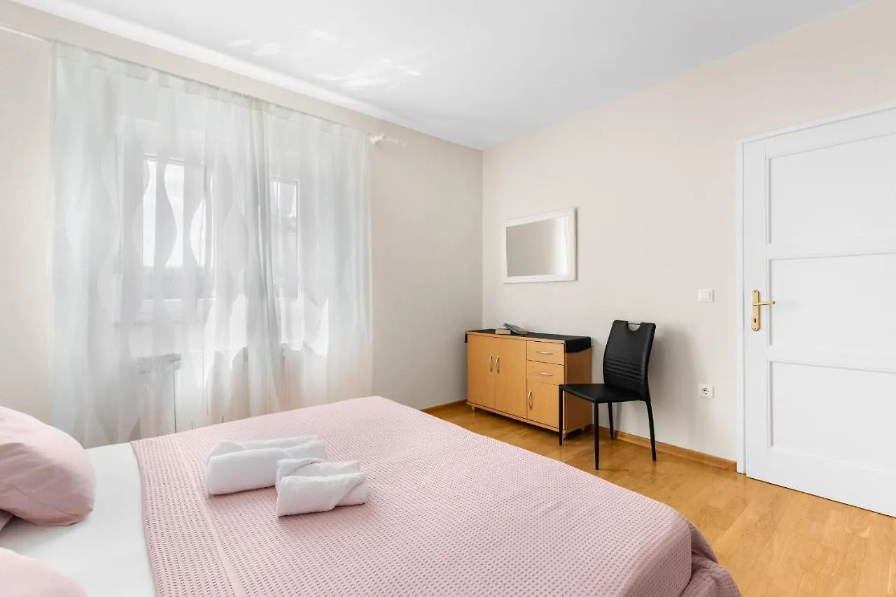 Villa Hope Apartments Poreč