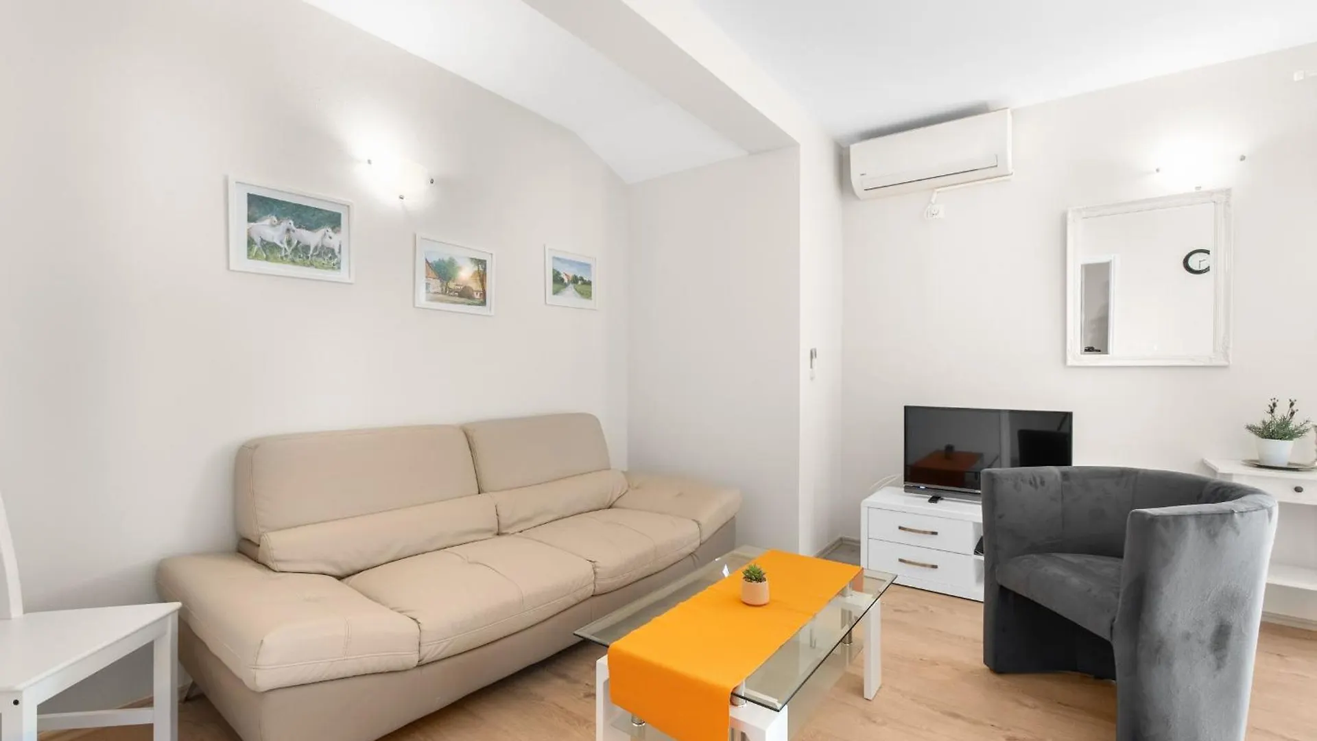 Villa Hope Apartments Poreč 0*,  Croácia